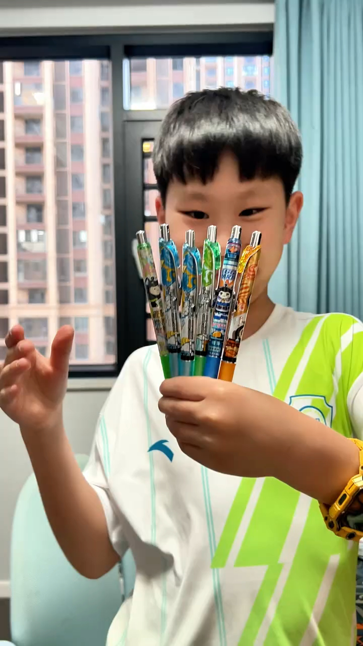 请问鸡块妹是谁啊?