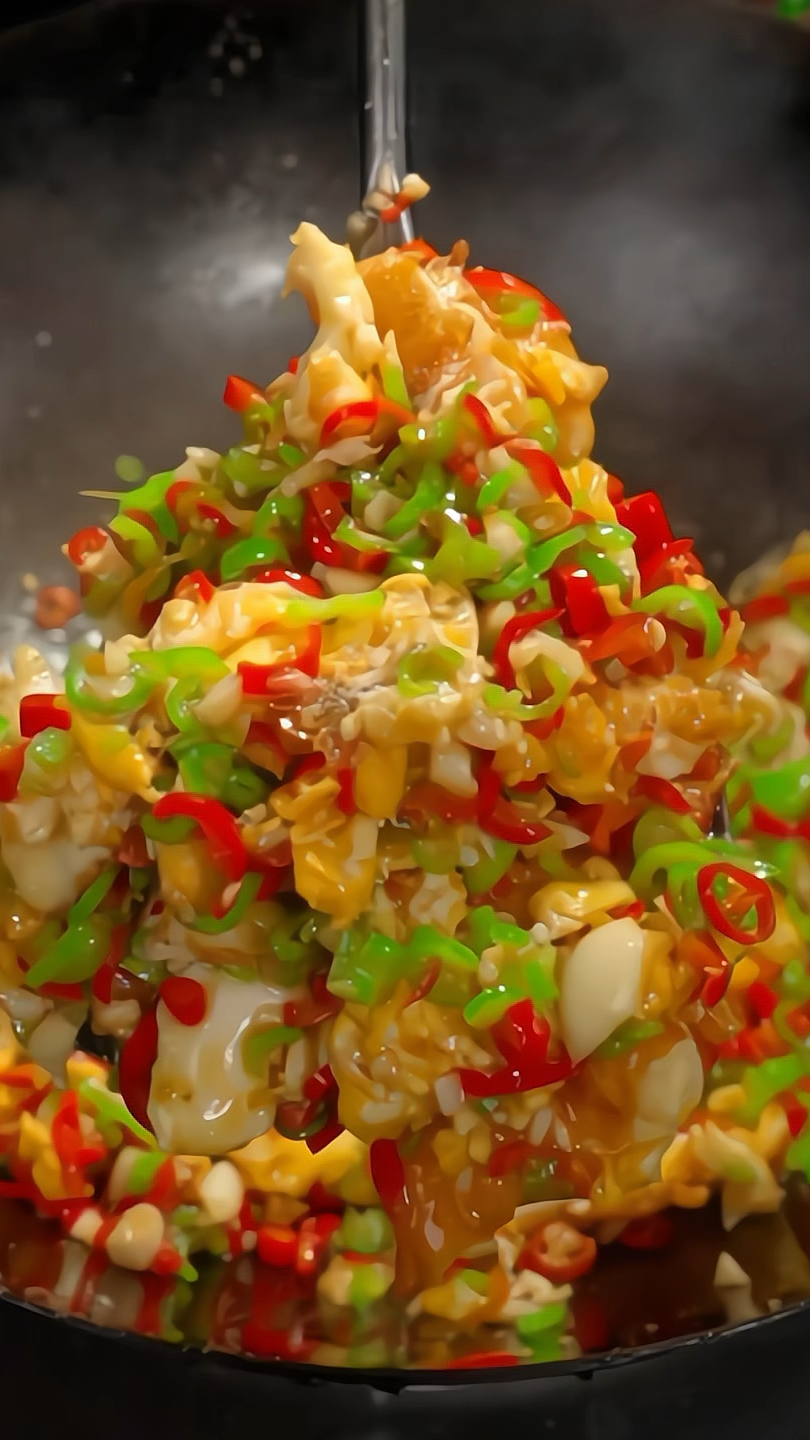 这是我们湖南一道非常有名下饭的农家菜～香辣下饭