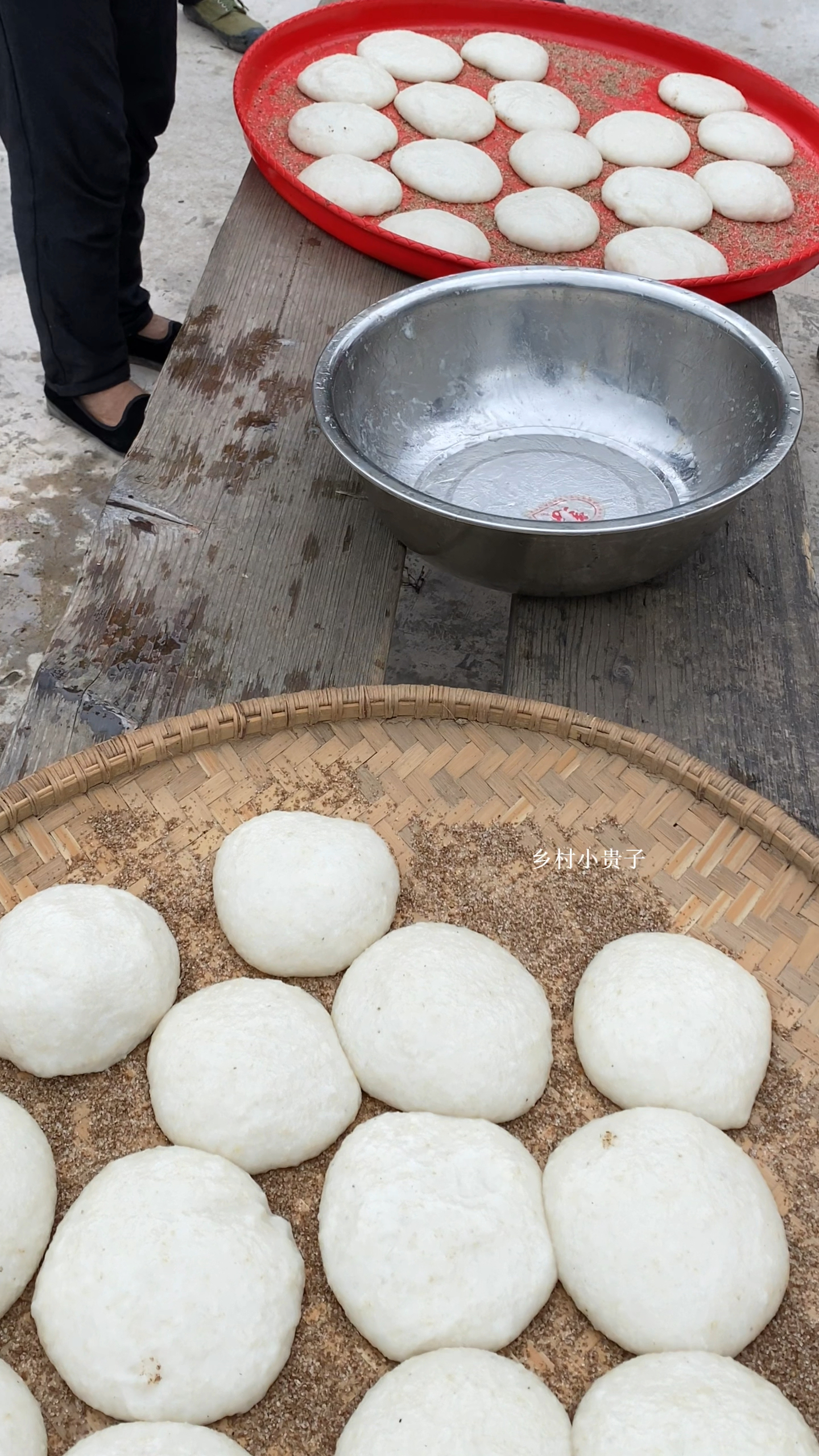 贵州淳朴特色美食,香禾糯上仙糯米糍粑,这样舂打才香