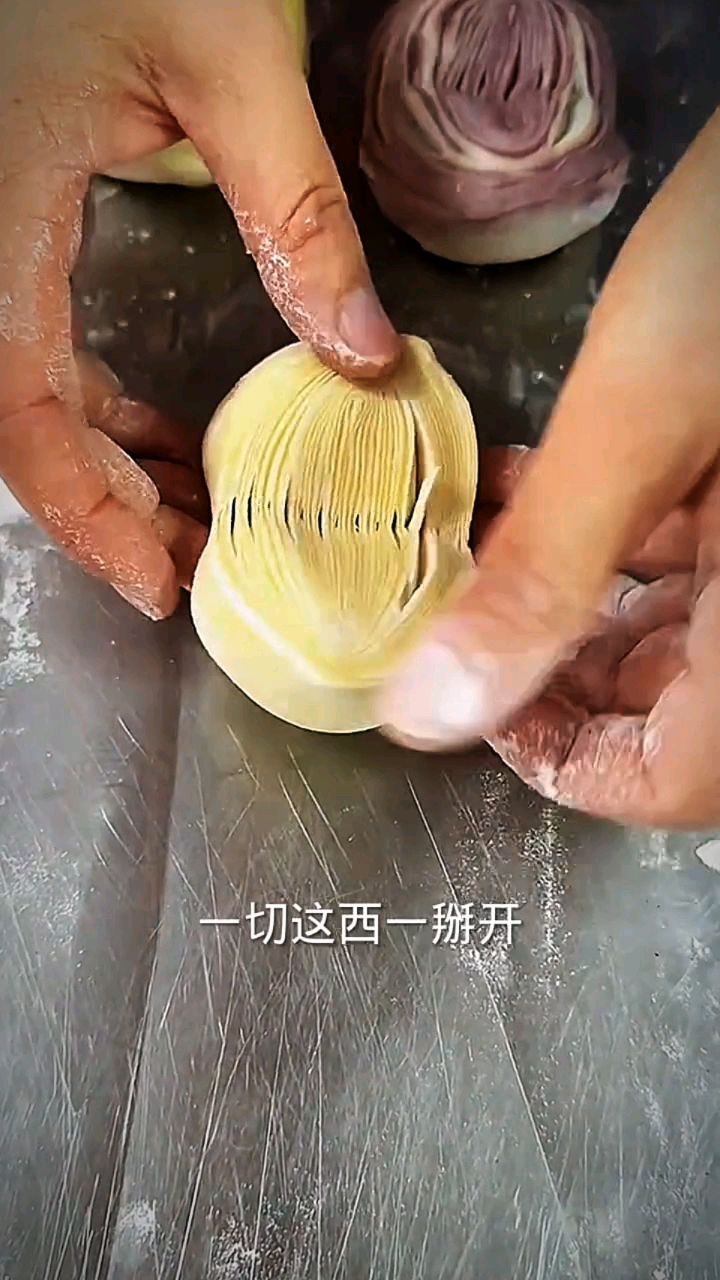千层油酥饼,原来是这样做的