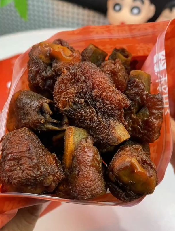 这个比虎皮凤爪还要好吃的香辣鸡拐骨!个个都筋肉相连!香辣过瘾