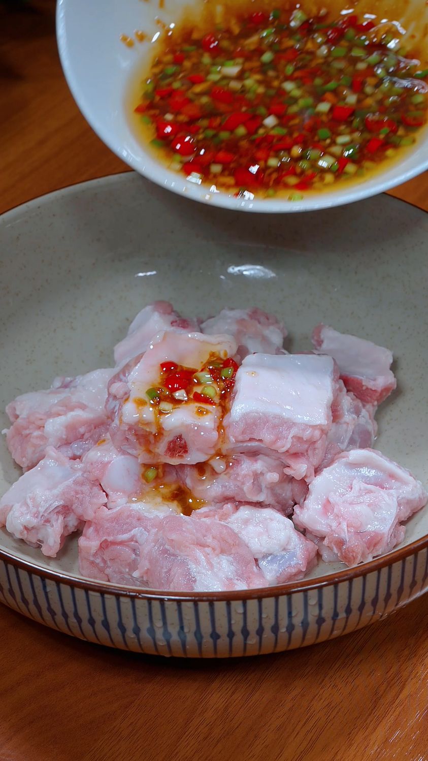 香芋蒸排骨这样做简单又好吃