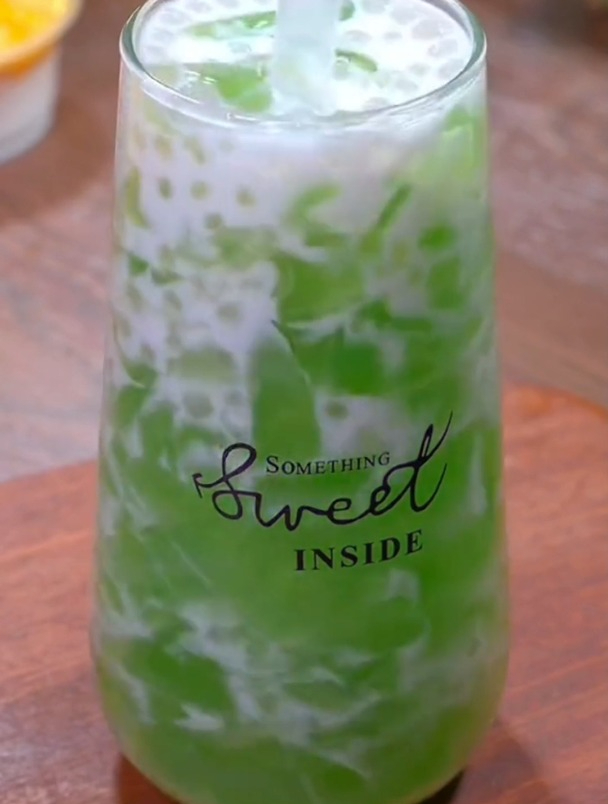 水果削下来的皮别丢,教你做天热奶茶店招牌饮品