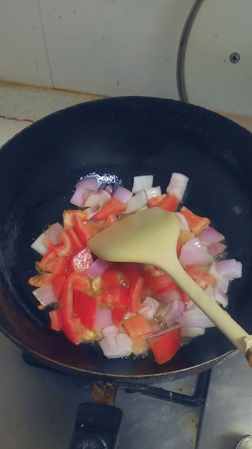 咸鸭蛋陪菜,做好配米饭味道还不错
