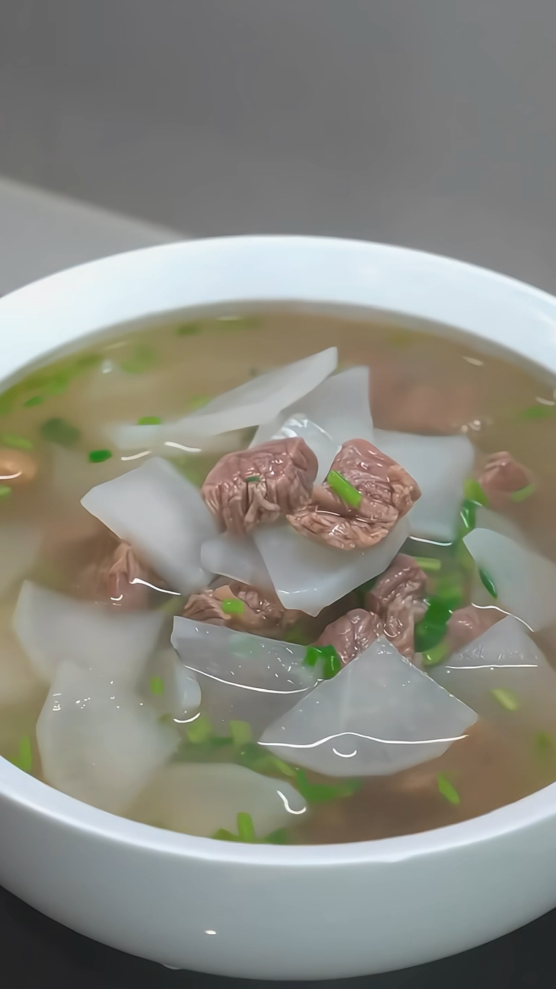 萝卜搭配牛肉这样炖,真的非常好吃#牛肉汤 #湘菜