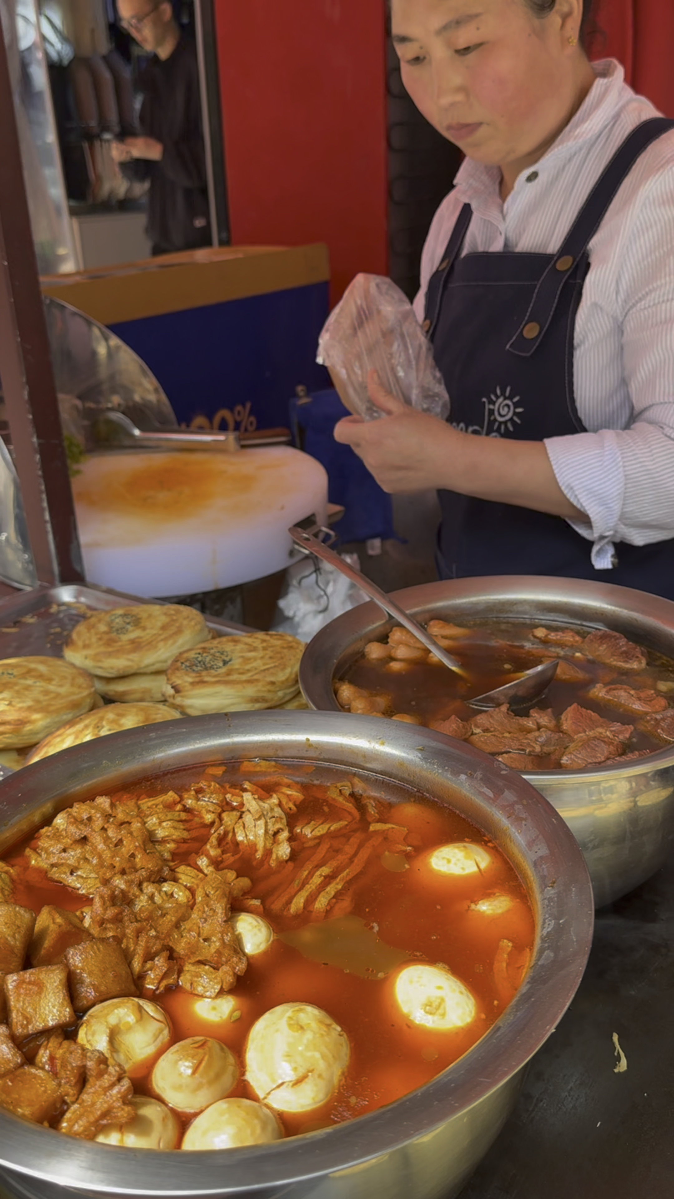 要说烧饼,那就不得不提我们山西稷山的【油酥饼、肉夹饼】