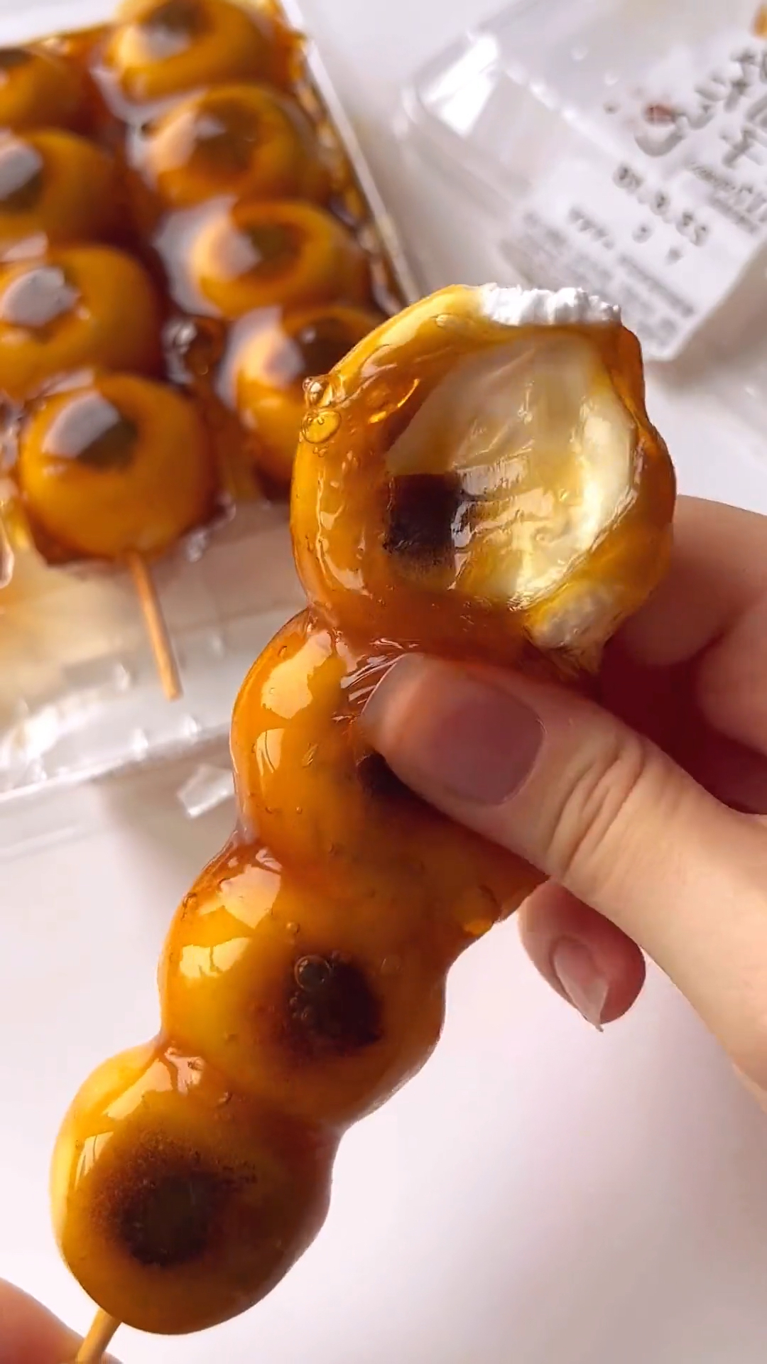 用粘土和史莱姆做了一个拉丝年糕