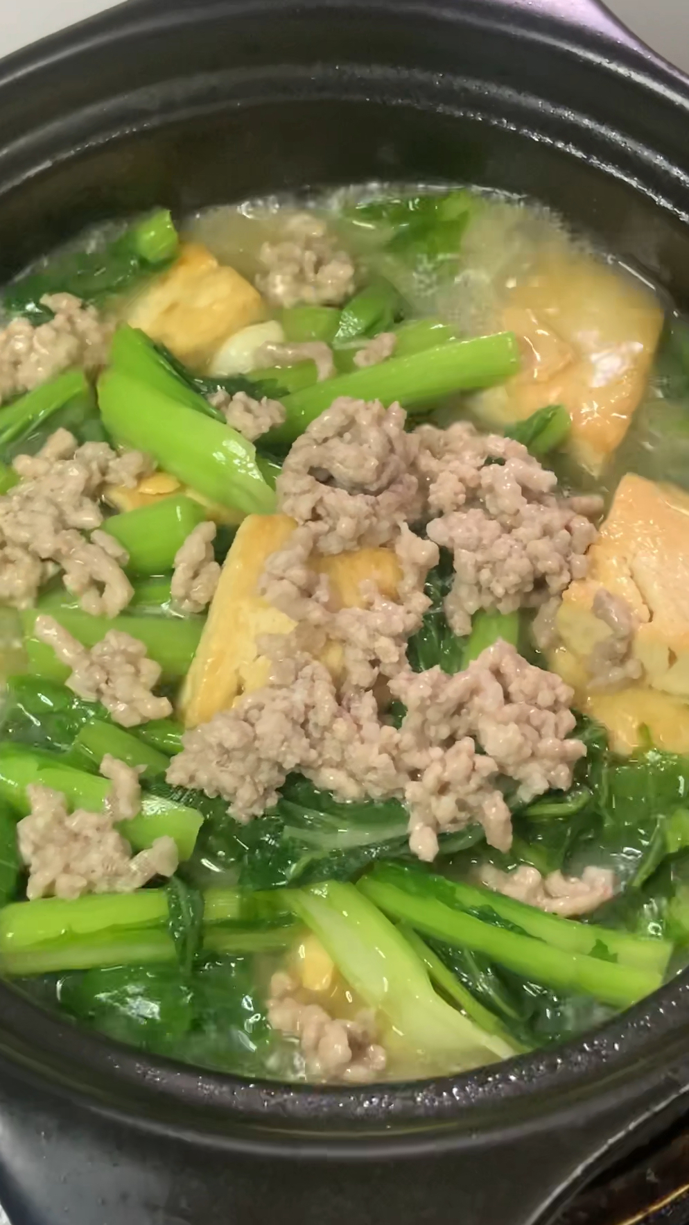 广东人家喜欢做来吃的肉末春菜豆干煲,没吃过的,一定要试一下