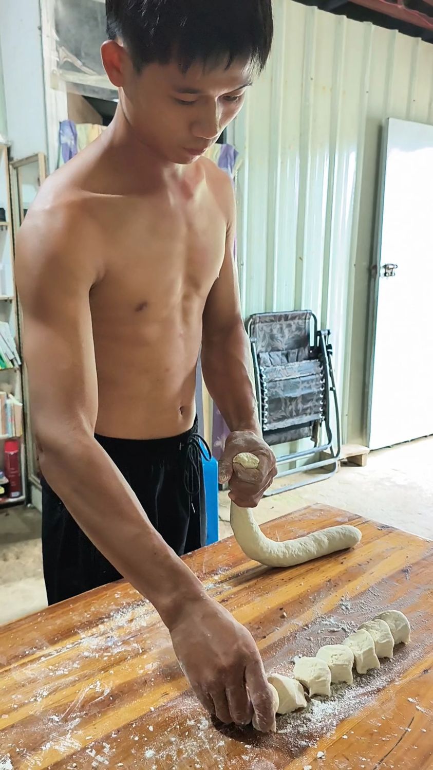 简单的家庭版肉包子做法