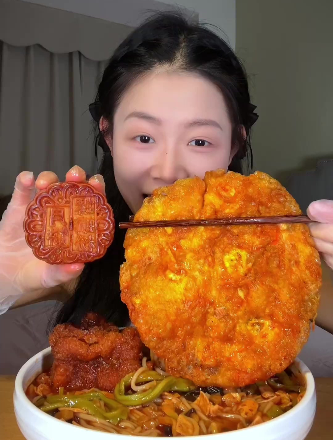 虎皮猪蹄炸蛋黏糊螺蛳粉 每一口都是满足～