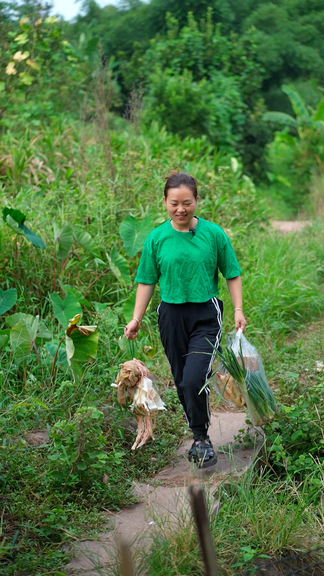 毛肚 黄喉 鸭肠不要总是烫火锅了,像我这样炒来吃巴适得板!