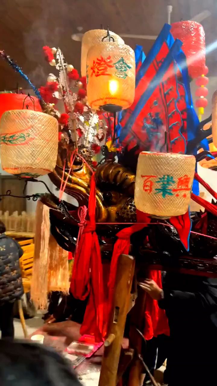 金华塔石乡东店村板凳龙