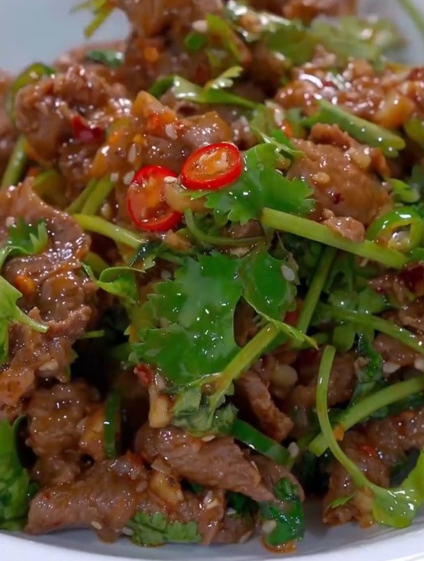 七星级大厨偷偷透露的凉拌菜做法,太适合这个天气了