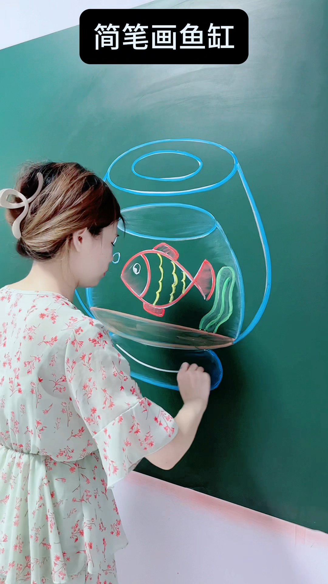 简单的鱼缸简笔画