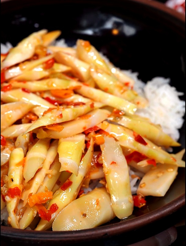 风里雨里大胖在食堂等你