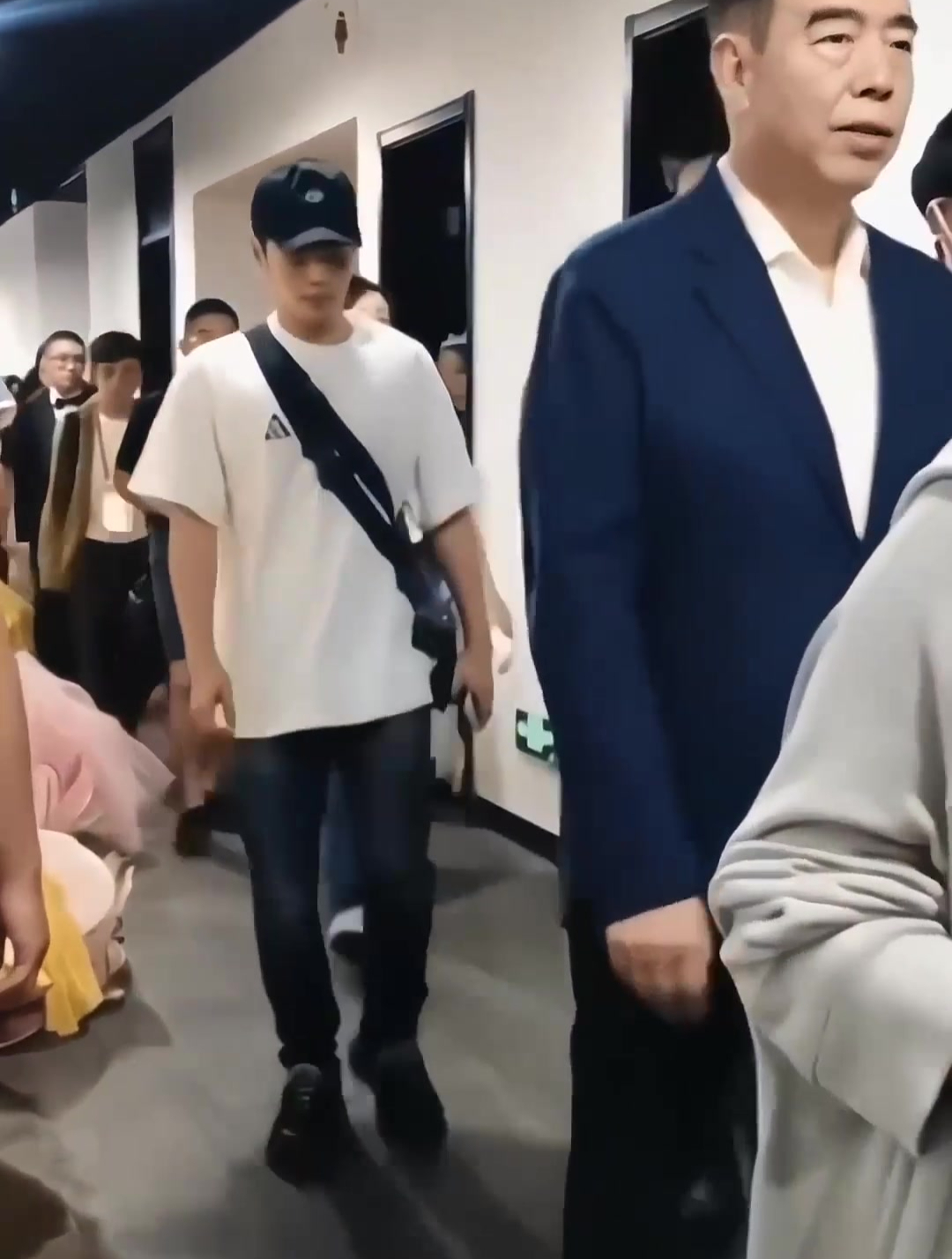 这几位男演员,你们又认识几位呢明星现场出席活动