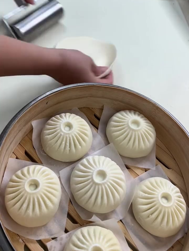 包子包出来这么好看,原来是用模具做出来的啊~