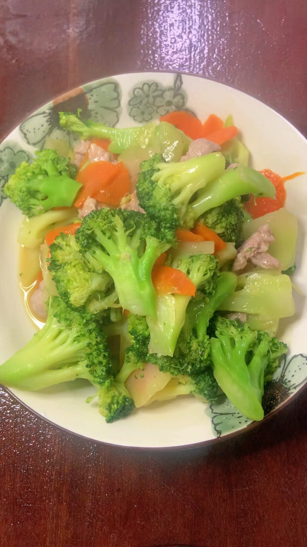 西兰花炒肉片,这样子做就对了,永远吃不腻