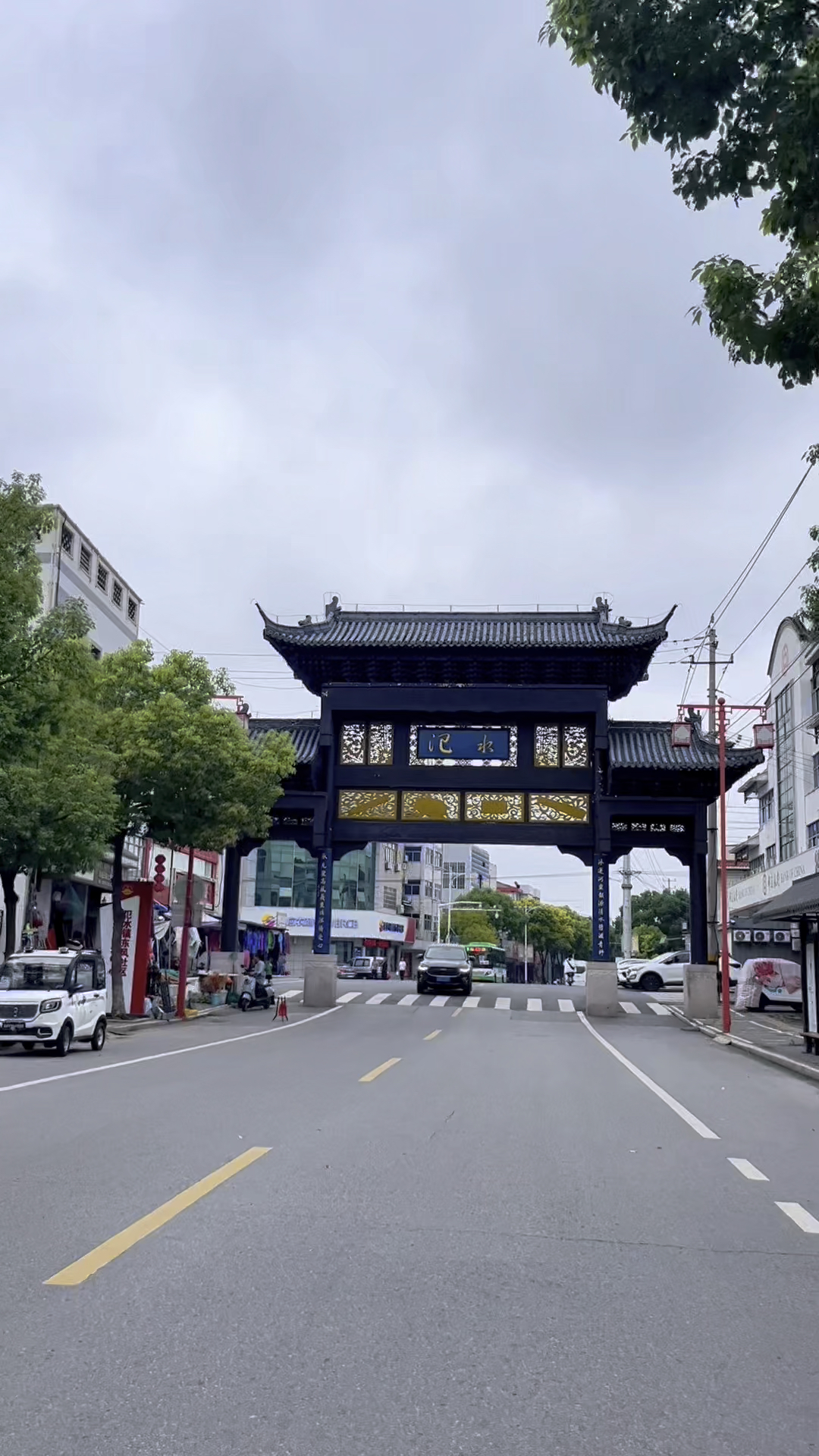 宝应县氾水镇特色美食长鱼面