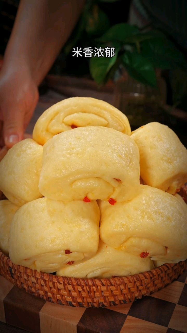 中秋节到了,给家人做一个小米馒头吧