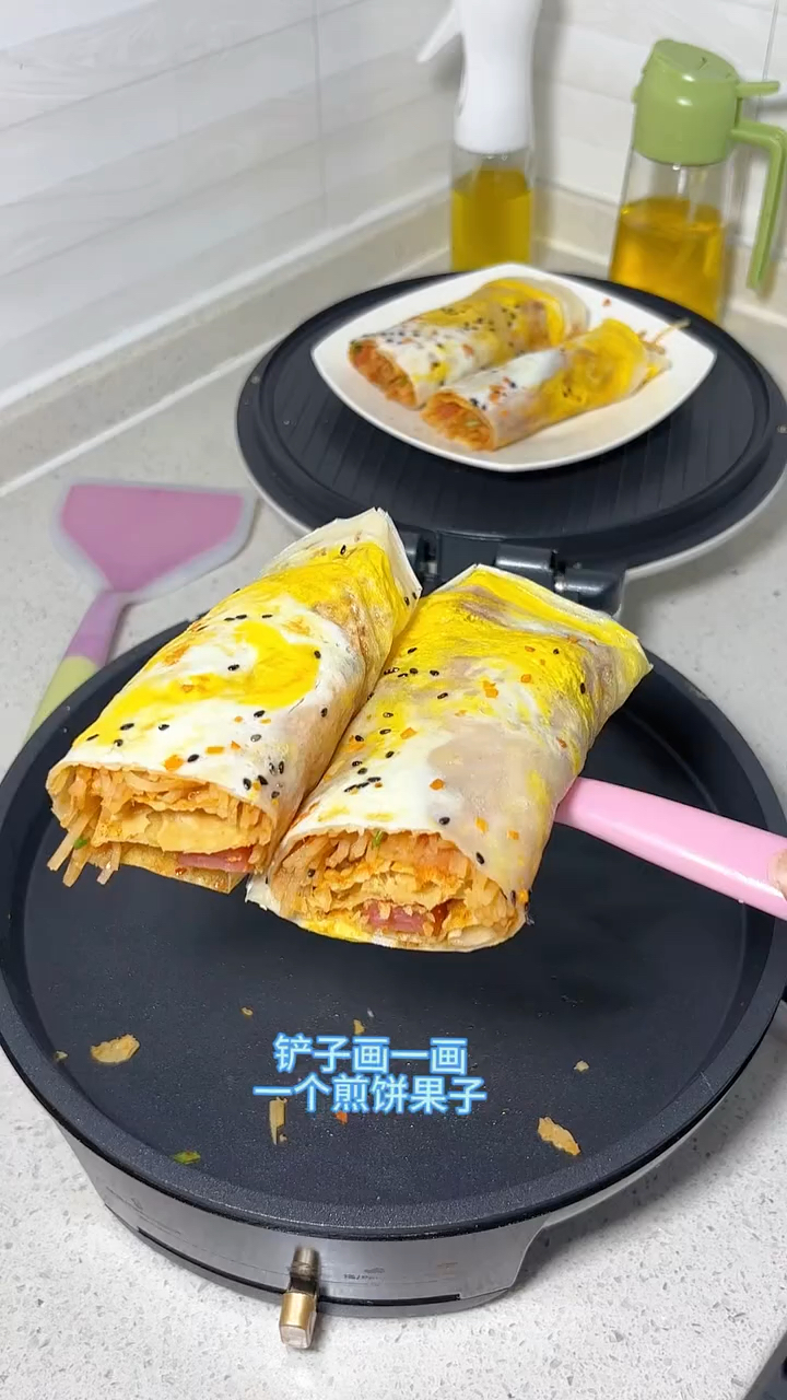 铲子画一画 一个煎饼果子就做好了