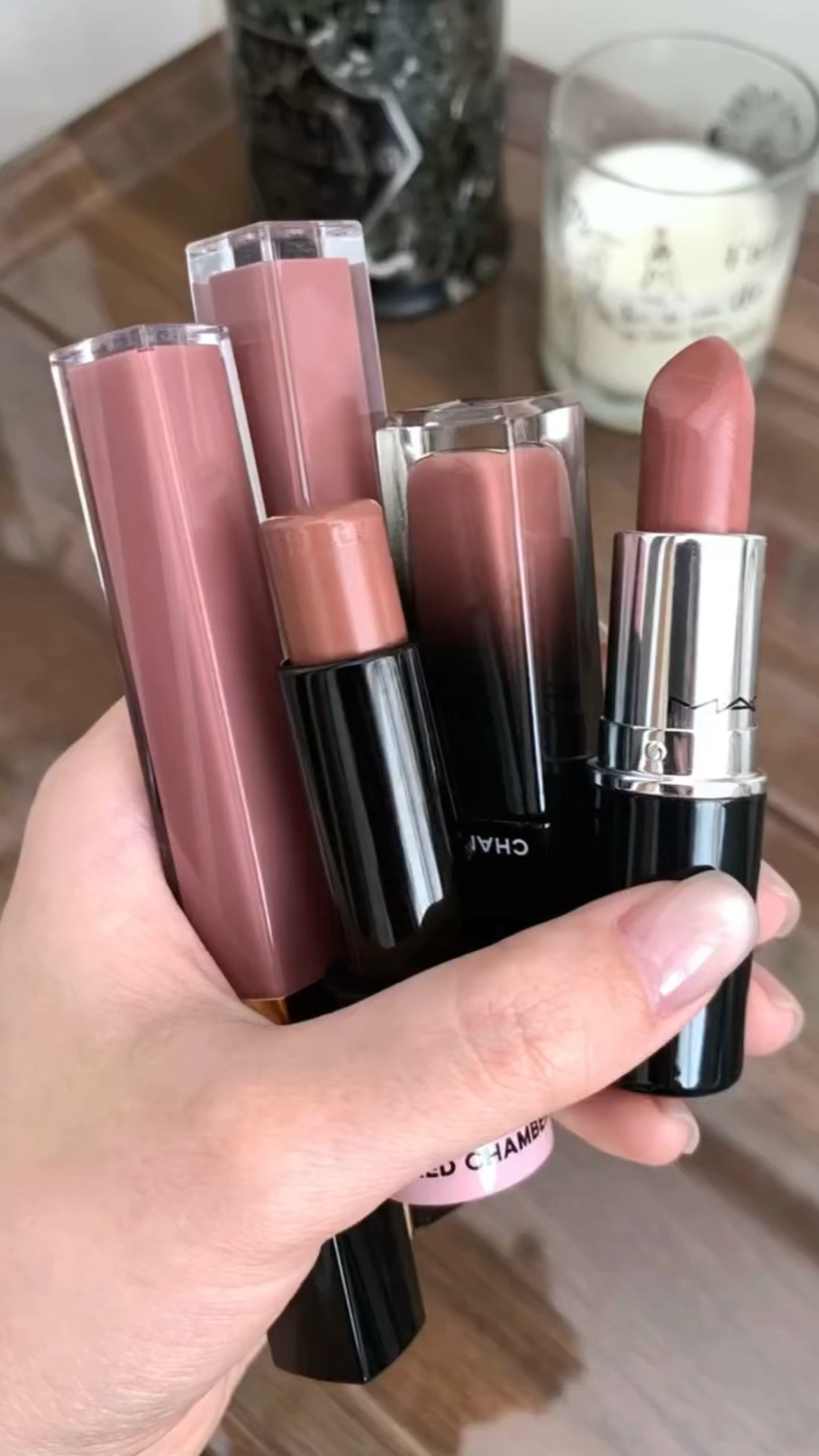 低饱和灰粉奶茶色口红合集!秋冬氛围感满满!