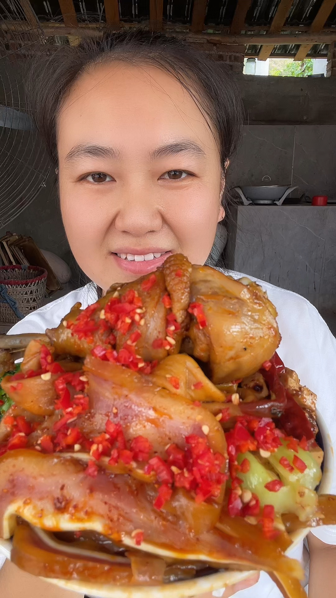 鸡腿,猪耳朵,小肠