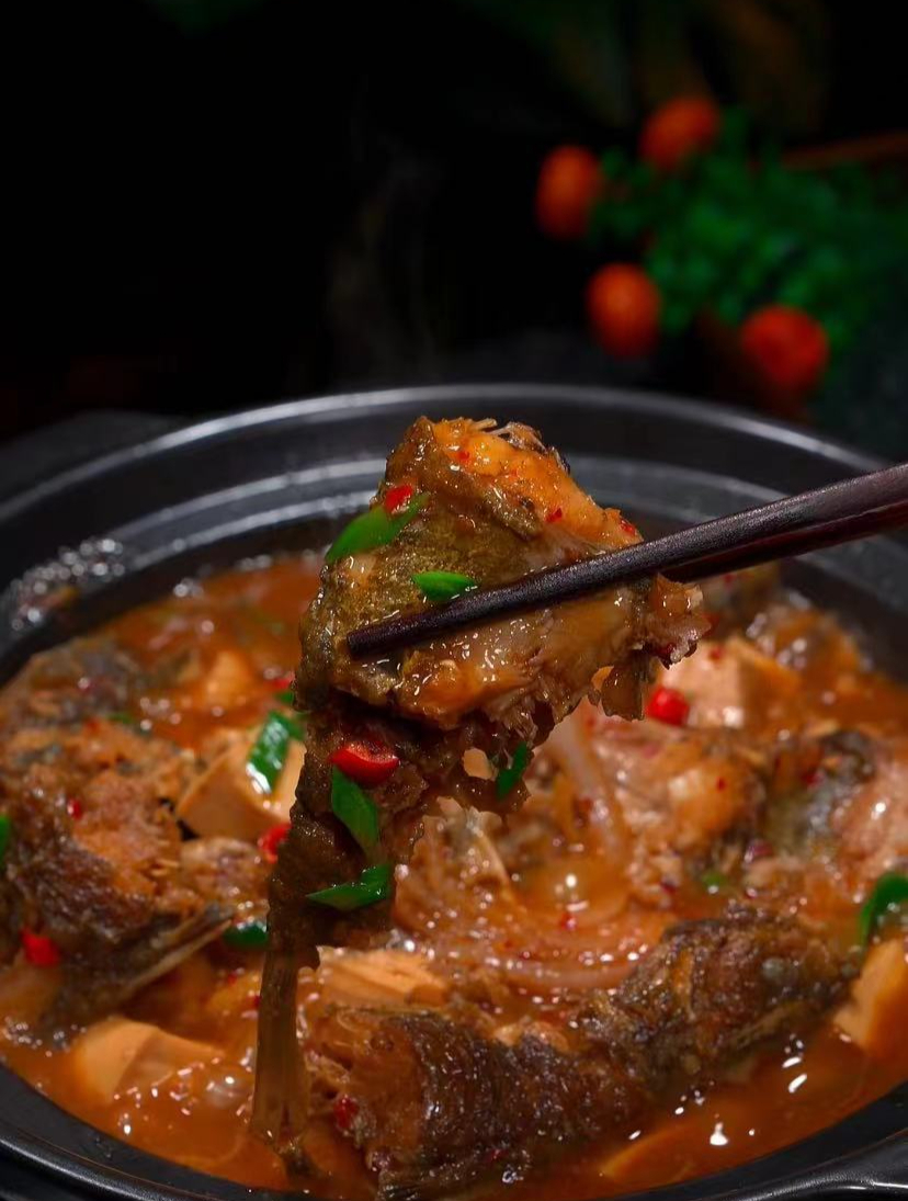 黄骨鱼炖豆腐的家常做法