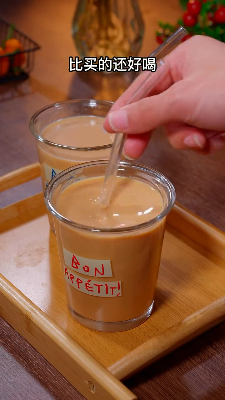 有手就会做的焦糖奶茶!干净卫生又好喝,味道一点不输奶茶店