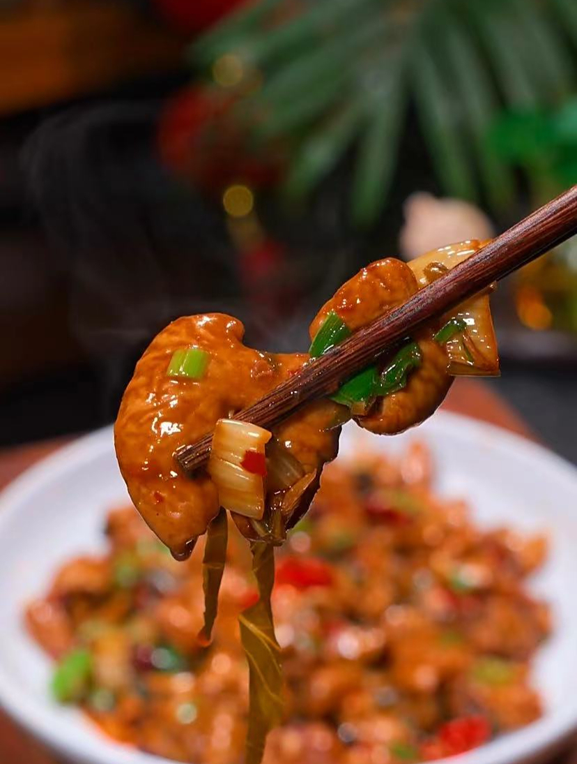 酸菜炒肥肠的家常的做法