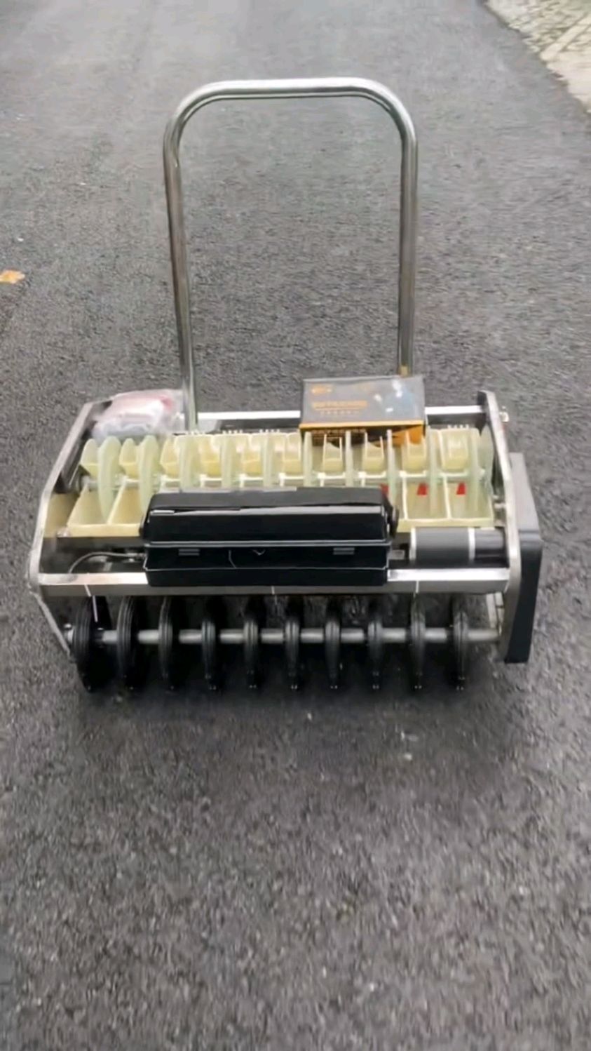 电动蔬菜播种机,勺式蔬菜精播机