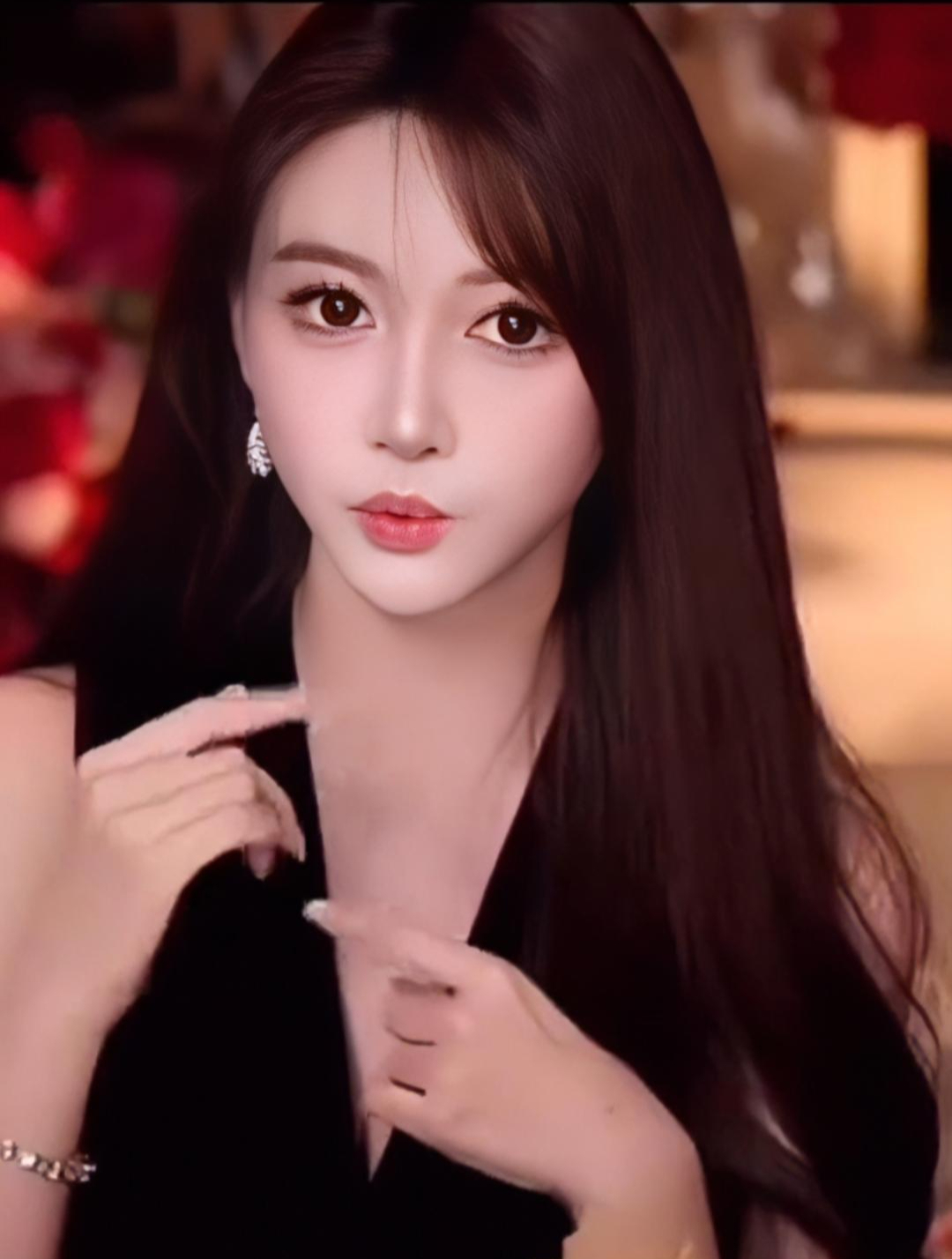 叶珂蛋糕品尝秀爆红,被调侃把红酒台词搬过来了,网友争相模仿