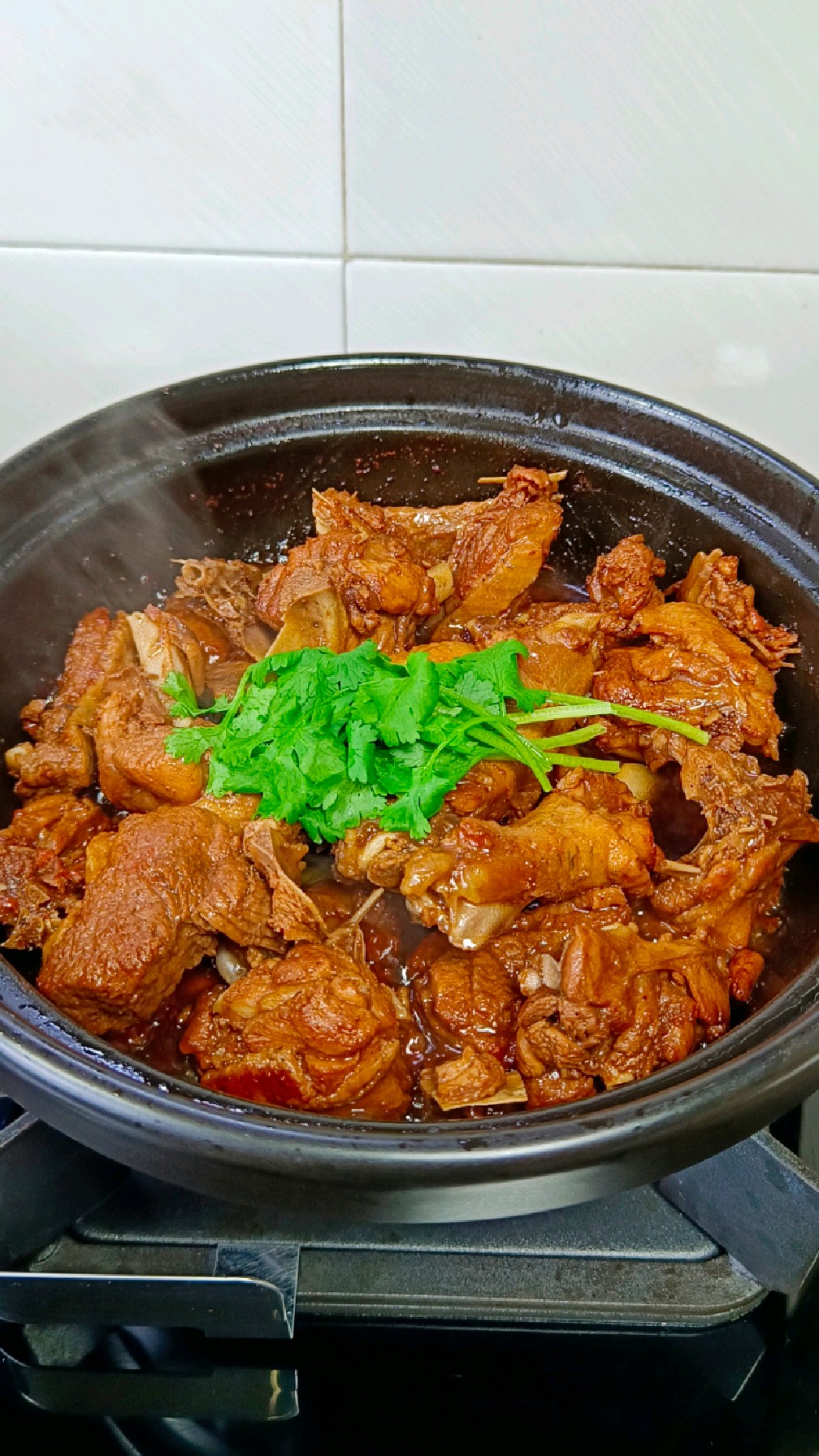 南乳焖鸭这样做,一吃就停不下来,太香了