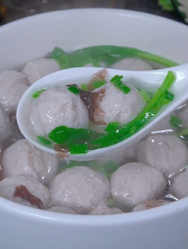 以后想吃新鲜的瘦肉丸,你就像我这样做,简单又好吃