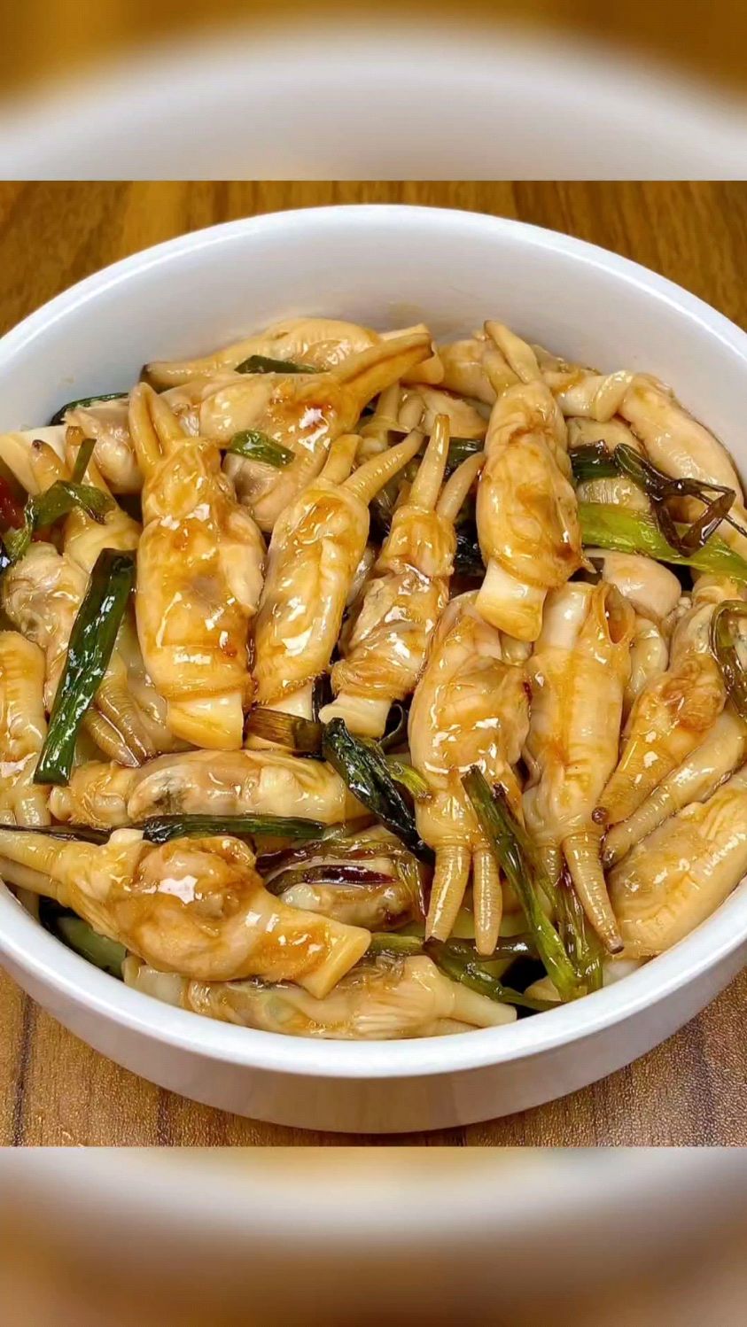 国庆节餐桌上必吃的八道特色海鲜做法鲜香味美比烧开水还简单