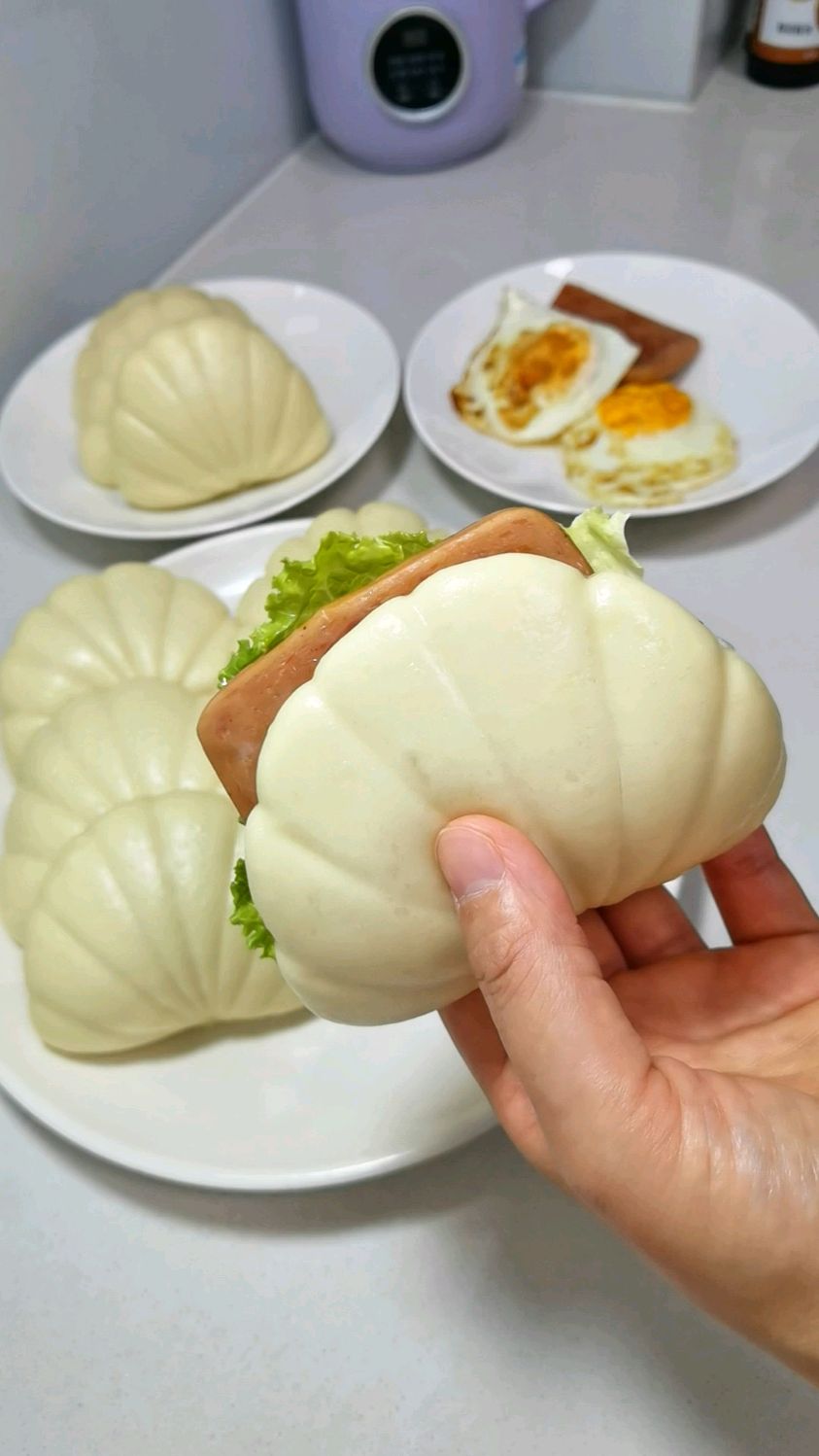 不会蒸馒头,可以试试这个荷叶饼,做法简单,夹菜夹肉都好吃