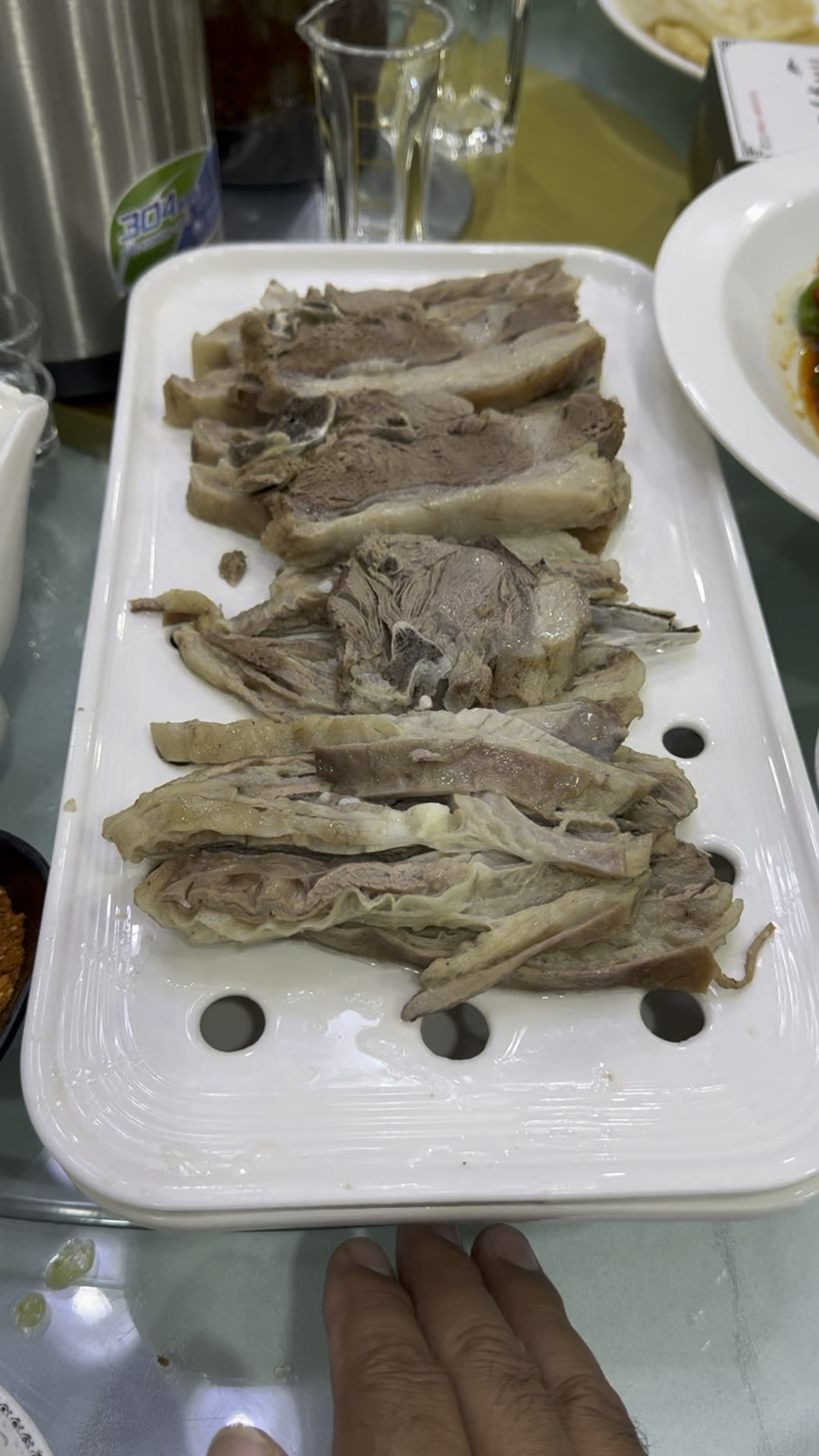宁夏盐池滩手抓羊肉真好吃