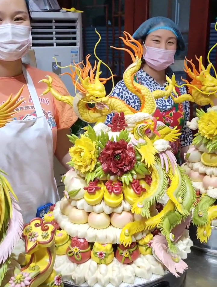 大家用中国面塑艺术,制作可以吃的中式蛋糕龙凤呈祥