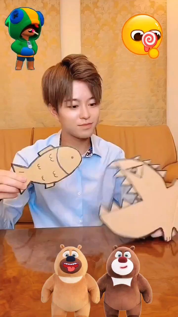 鲨鱼吃了小鱼,还咬伤了小哥哥