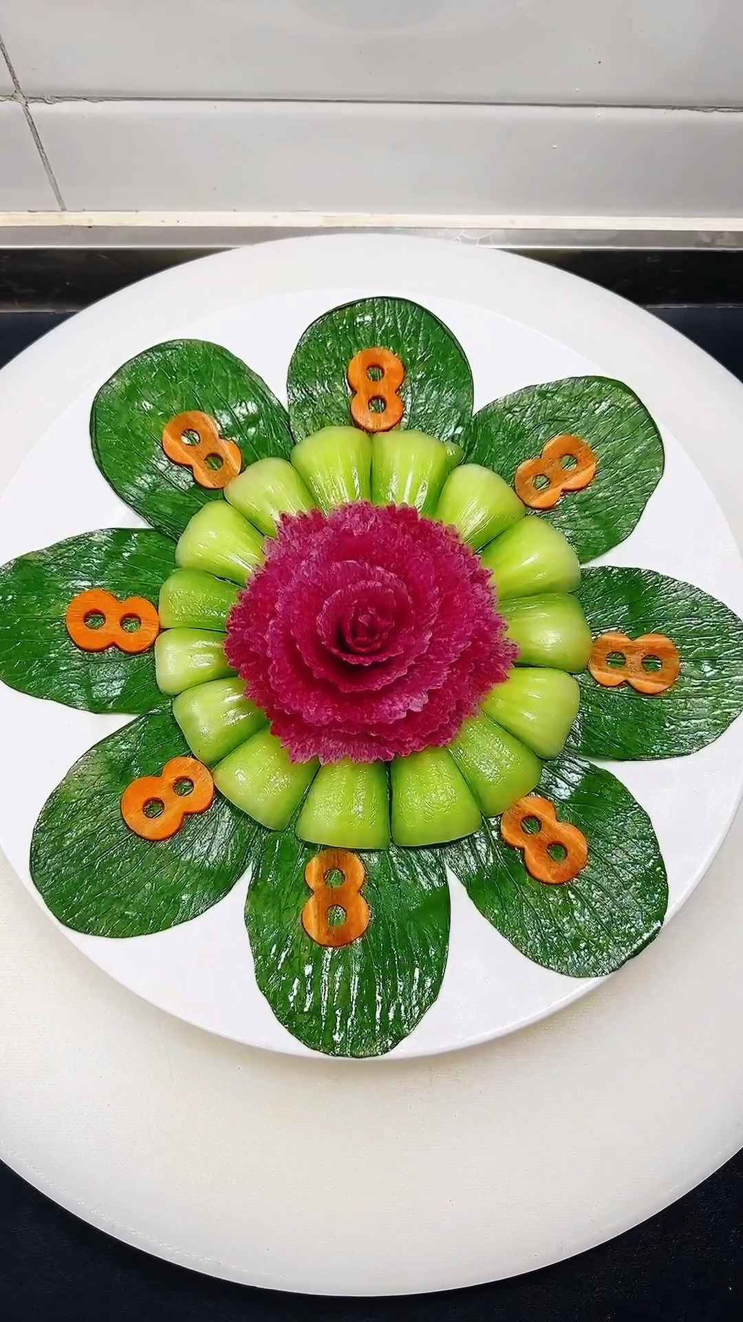 油菜摆盘,心里美卷花,太漂亮啦
