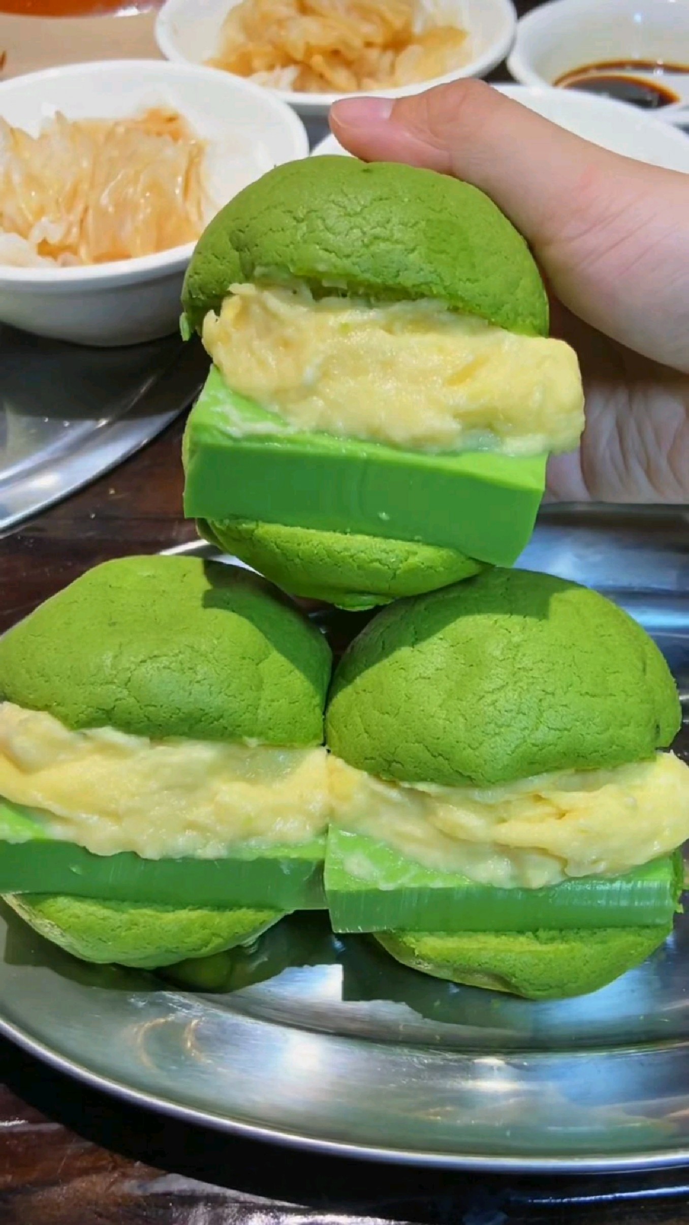 榴莲汉堡,味蕾新体验