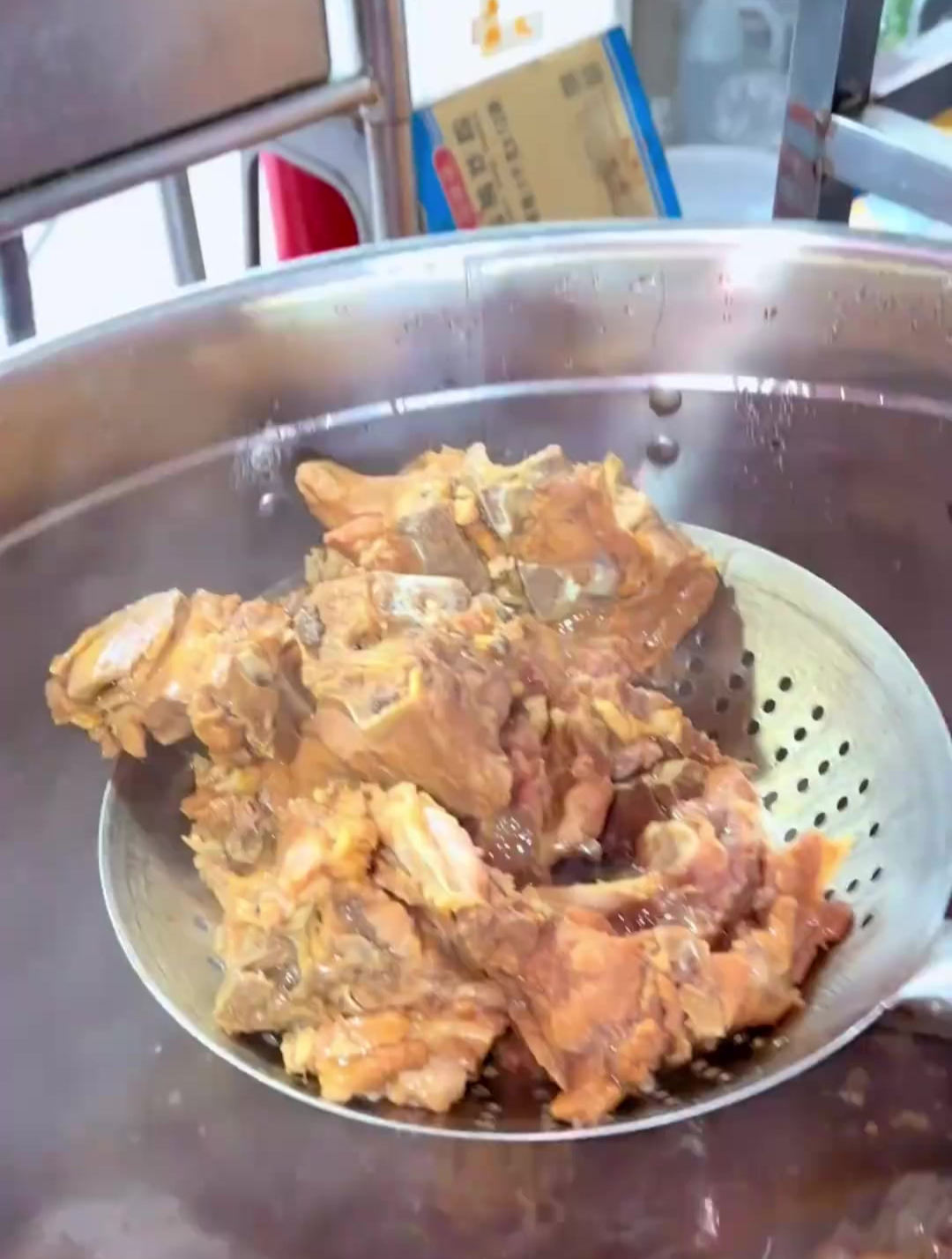 汝州这家酱大骨涮菜随便吃,赶紧来给老板上课