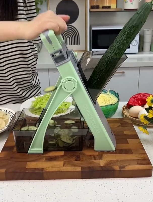 厨房好物 “多功能切菜器 “最适合懒人的 小帮手 “
