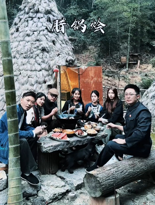 有朋自远方来,不亦乐乎,今日菜品:腊锅烩