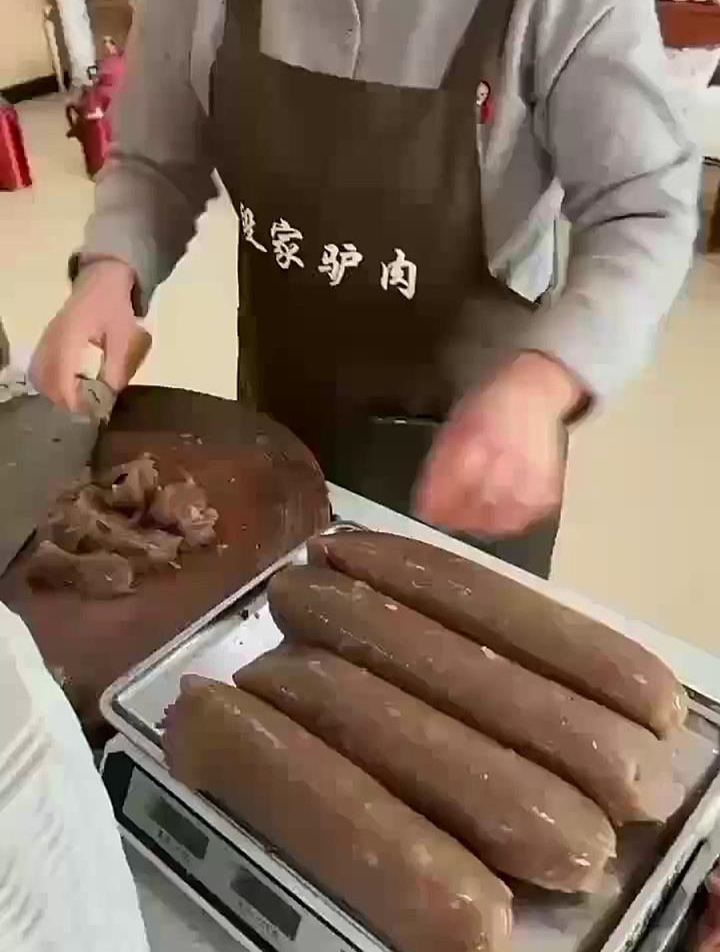 传统美食驴肉焖子