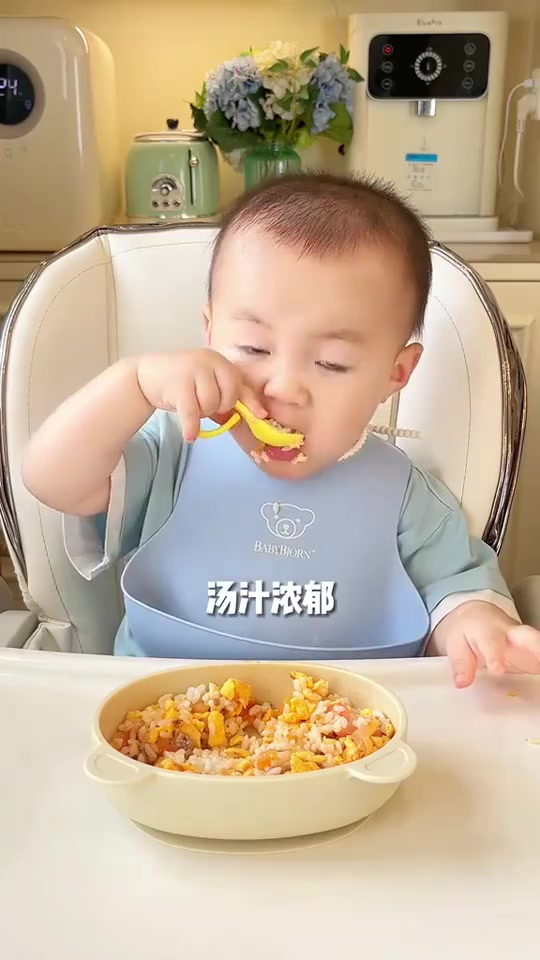 酸甜开胃,汤汁浓郁的番茄滑蛋牛肉盖饭,又是一道下饭菜