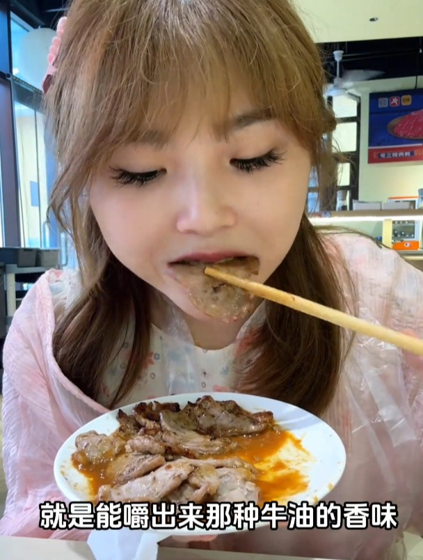 新鲜榴莲烤肉火锅自助炫一本菜单,实现榴莲自助太满足啦