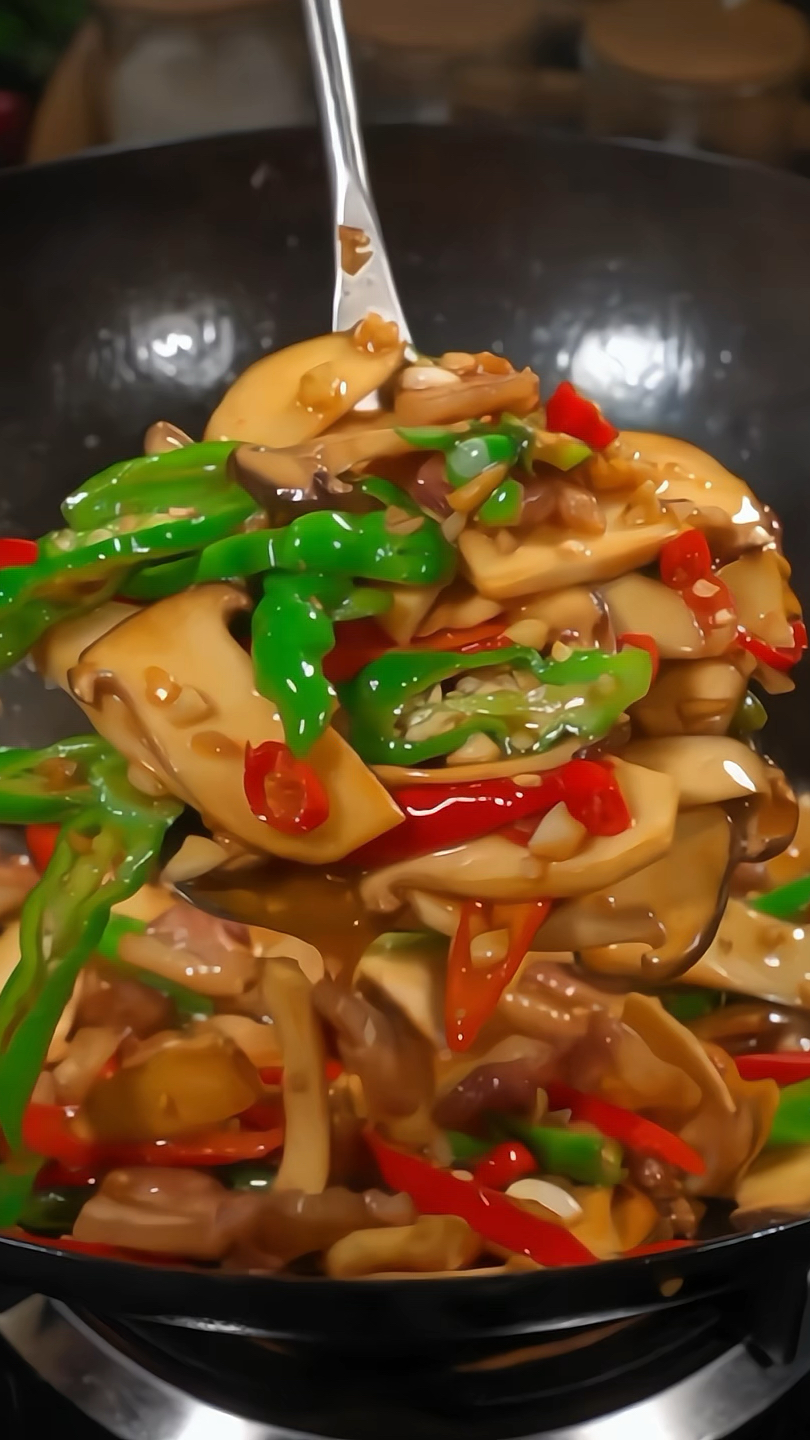这是我觉得杏鲍菇最好吃的做法,味道鲜美,真的很下饭#家常菜