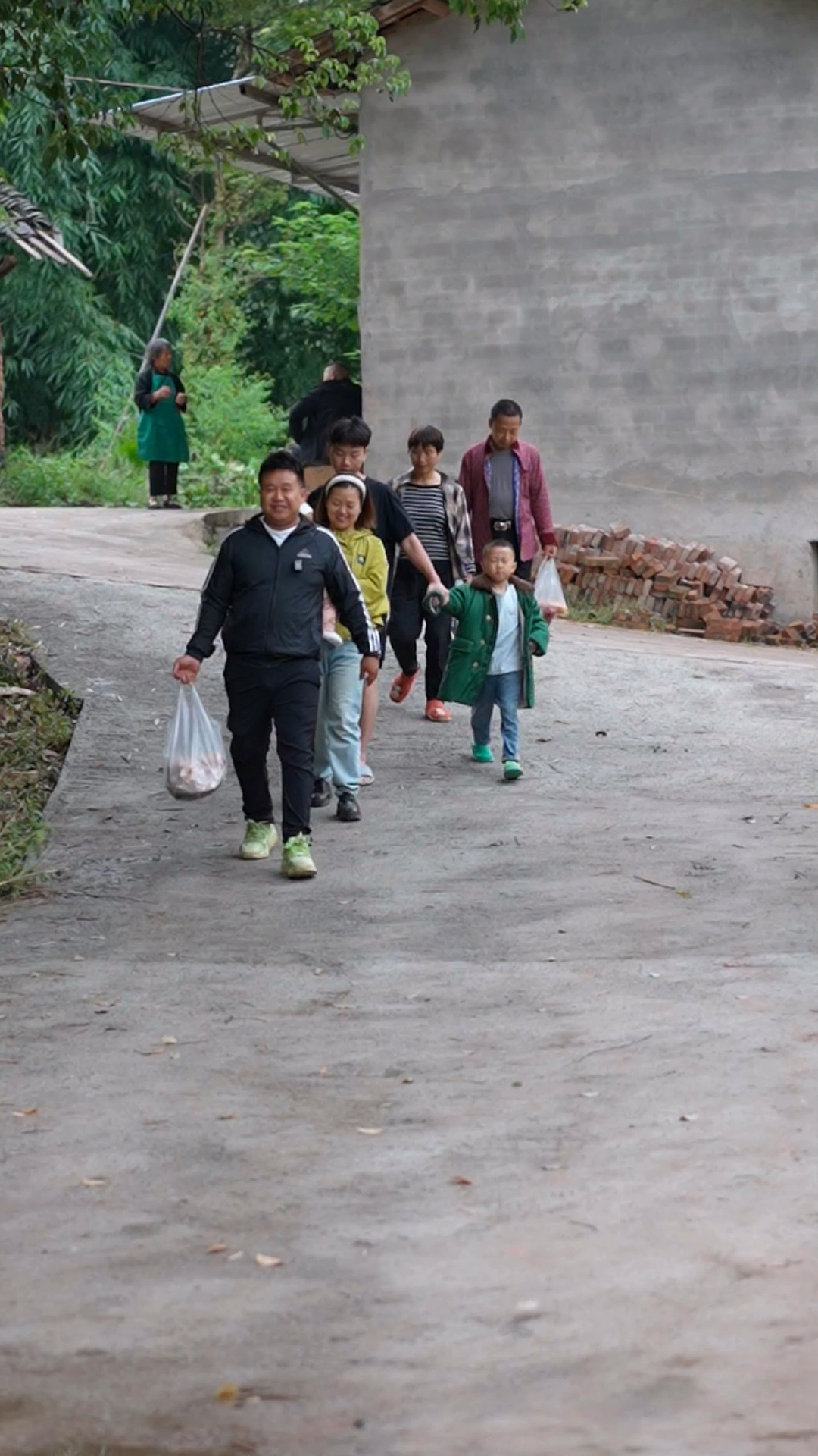 天气转凉做一锅卤味火锅巴适得板