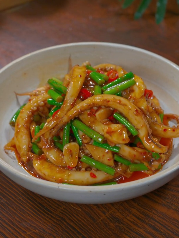 以后把鱿鱼头买回来,你就像我这样做,香辣下饭又入味